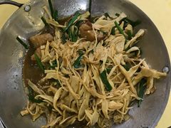 干锅笋衣烧肉-忆湘南(庐山店)