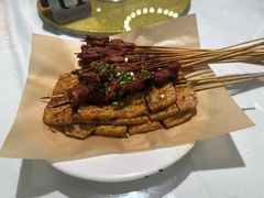 -刘姐啤酒鱼民族演艺餐厅(西街总店)