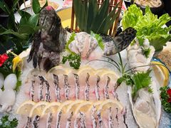 -鲜入唯煮·港式海鲜牛肉火锅(金宝街店)