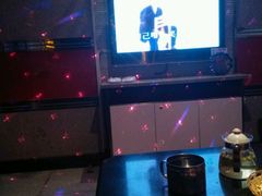 -歌莱美KTV x 星唱纯K·联名店(长虹路店)