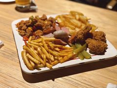 炸物拼盘-晃晃悠悠酒肉合作社