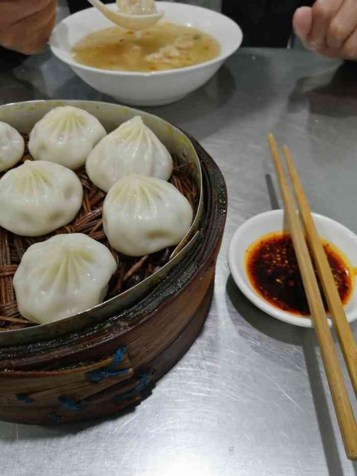 安庆柴火馄饨-"92在马道街另一侧的转龙巷口,便可以清晰.