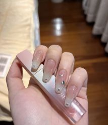 -初心纹眉洗眉·美睫专业店