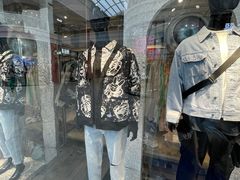 -URBAN REVIVO(北京斯普瑞斯奥特莱斯店)