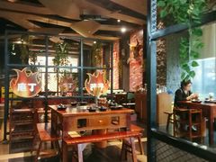 大堂-莽子老火锅(大坪店)