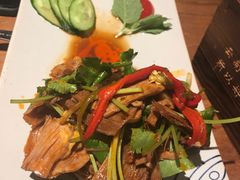 -云海肴·汽锅鸡·云南菜(天山百盛优客店)