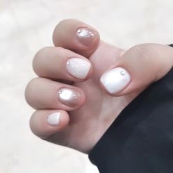 -尤米一站式美甲美睫