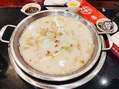 -老来福·非遗酸汤兔(凯旋路店)