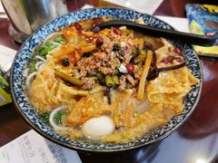 七爺螺螄粉-螺世纪螺蛳粉·桂味小排档(裕德店)