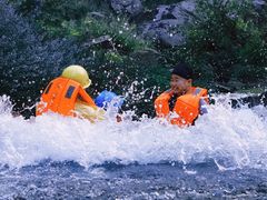 -藏龙百瀑漂流