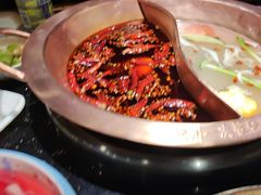 -山城鼎重庆老火锅(西安钟楼店)