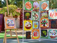 -红黄蓝幼儿园(颐东苑店)