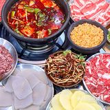 乌鲁木齐到底是谁爱吃折耳根啊！？