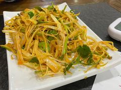 -朴小妹人参鸡汤火锅(长白山万达店)