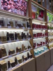 店内环境-悦诗风吟innisfree