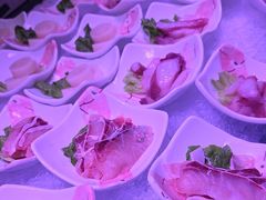 -领鲜活海鲜榴莲自助火锅(东门店)