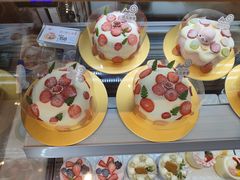 -花花卷卷·鲜食蛋糕(静安久光百货店)