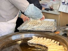 -老新隆牛肉锅贴(新街口店)