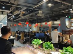 -牛里牛气· 榴莲海鲜鲜牛肉自助火锅·烤肉(横岗店)