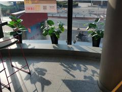 -麦当劳(展览路店)