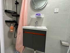 -漕溪路(地铁站)