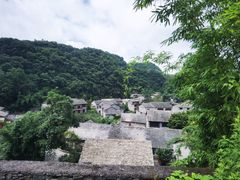 -高荡千年布依古寨旅游景区