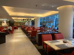 -亮马河饭店翠雅咖啡厅