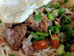 -阿阳牛腩腌面店