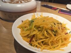 酸辣脆爽土豆丝-满园烤鸭·春饼(抚顺万达店)