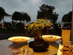 -鹰龙海畔度假酒店(咸祥店)