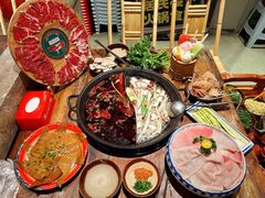 -周小明火锅(黑金冠社区店)