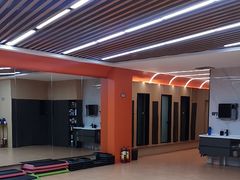 -CXFIT 陈徐健身工作室(凯旋店)