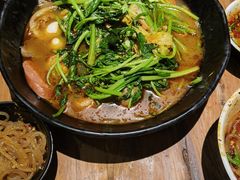 -万记麻辣烫国展总店