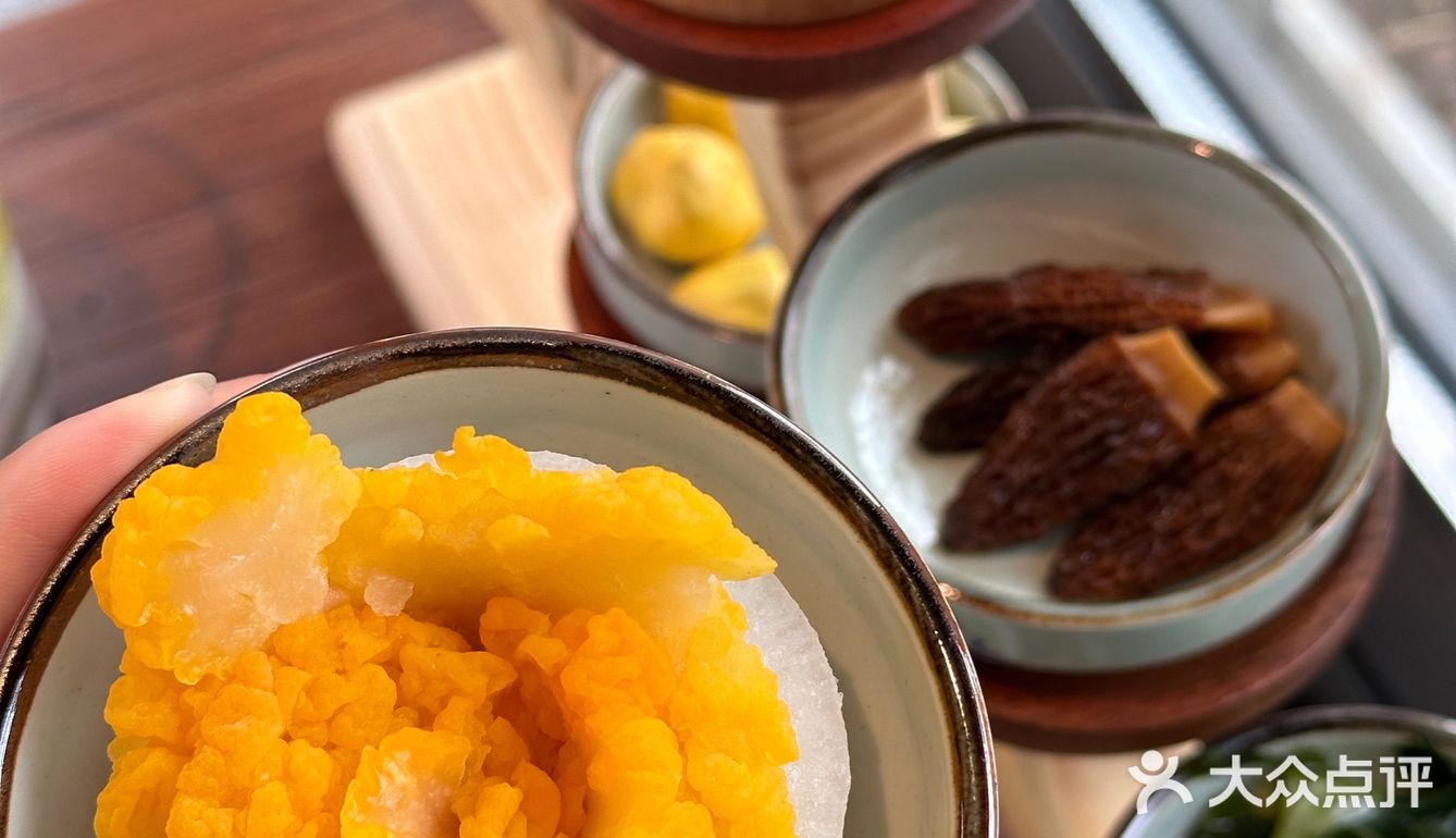 沉浸式在空中竹林里当回蔬食主义者，吃蔬火锅🍲