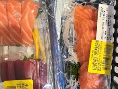 -七鲜超市(瑞虹天地太阳宫店)
