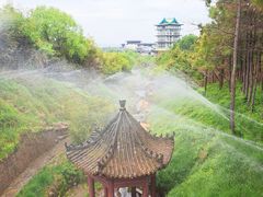 -雪山彩虹谷景区