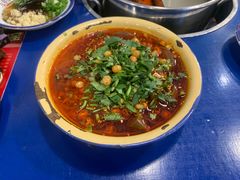 -马路边边串串香形象店(磐石路店)