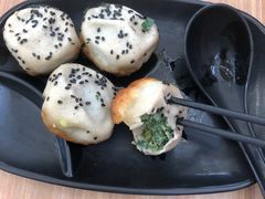 -小杨生煎(金山百联购物中心3楼店)