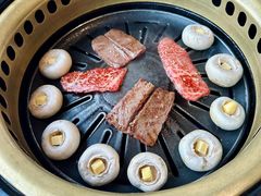 -炼火烤肉店