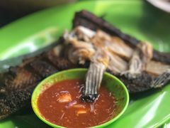 -明记烧鱼美味店