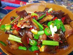腊肉炒蕨粑-苗湘食府(十年店)
