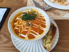 -Mark&Mars Restaurant