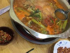 -苗家恒灵酸汤鱼-跳水牛肉连锁店(凯里总店)