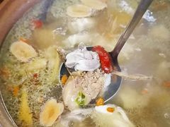 -威邵鸡煲(西华路总店)