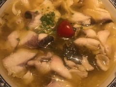 酸汤龙利鱼-舌尖上的食缘花园主题餐厅