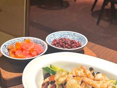 -肆海小川菜酒馆Wine Bistro (青年路店)