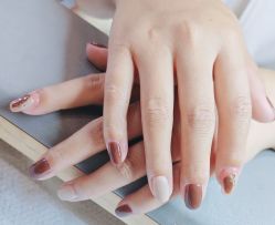 -拾光美甲美睫半永久