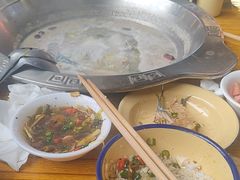 -颜氏双江清水鱼一养身火锅(磁器口店)