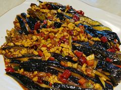 茄子焖尖椒-枫林饺子