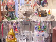 -泡泡玛特POPMART(侨福芳草地店)